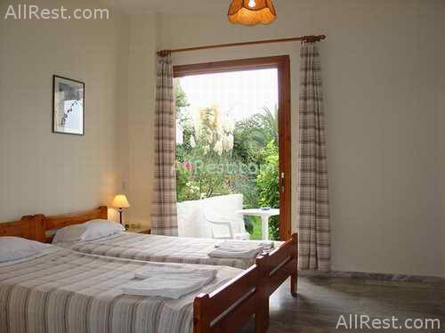 Alexandros Studios & Apartments 7